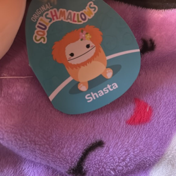 Shasta bigfoot squishmallow,  no flower on head defect , NWT - Picture 2 of 3